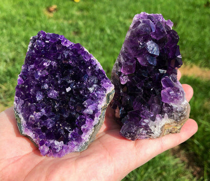 Purple vertical crystal cluster geode